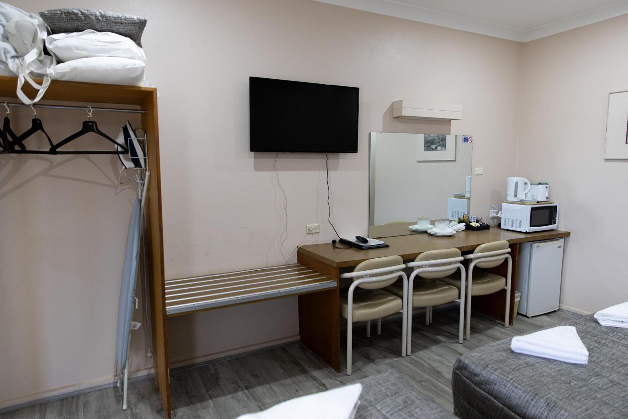 Garden Motor Inn Gundagai Esterno foto