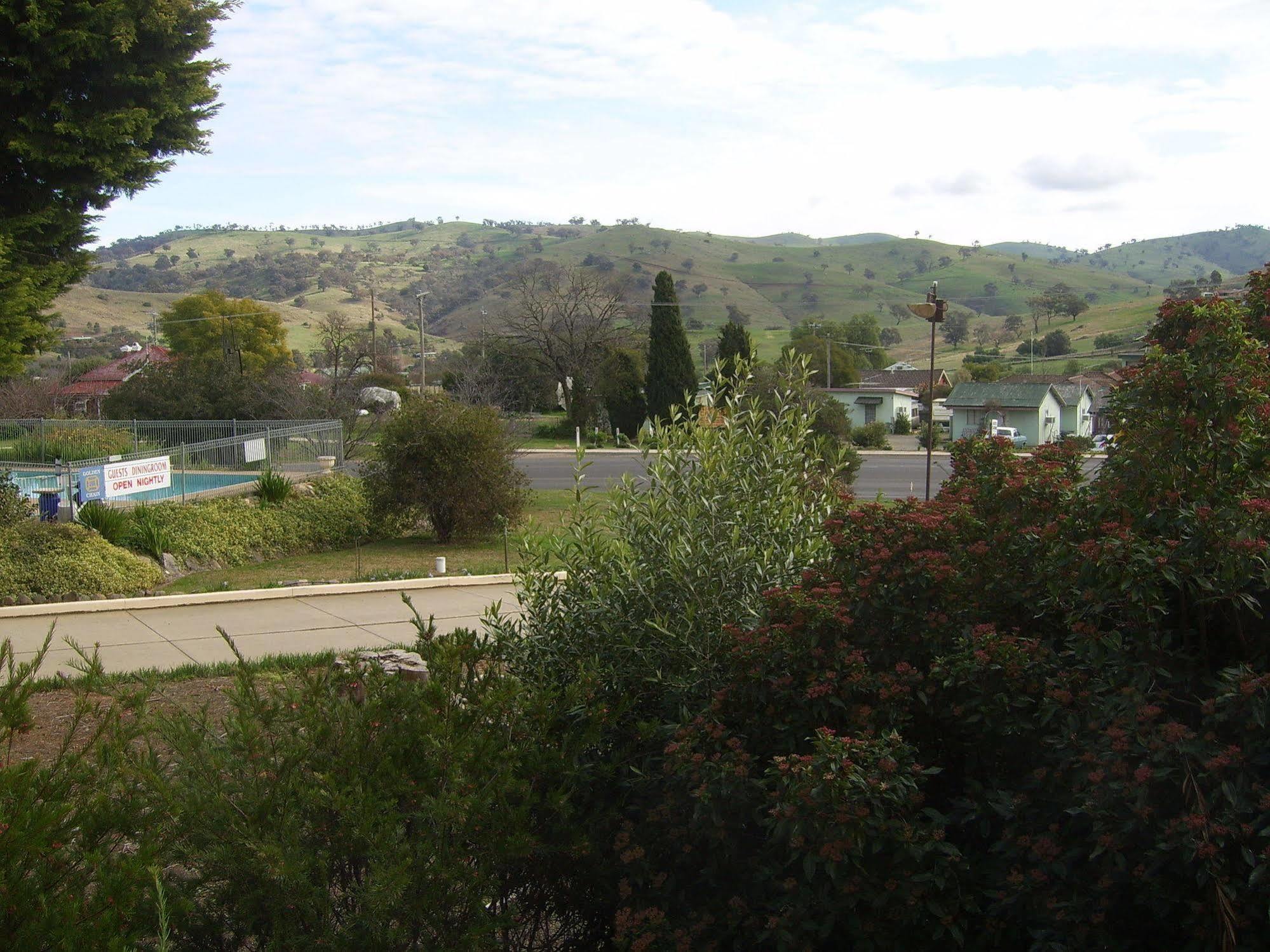 Garden Motor Inn Gundagai Esterno foto