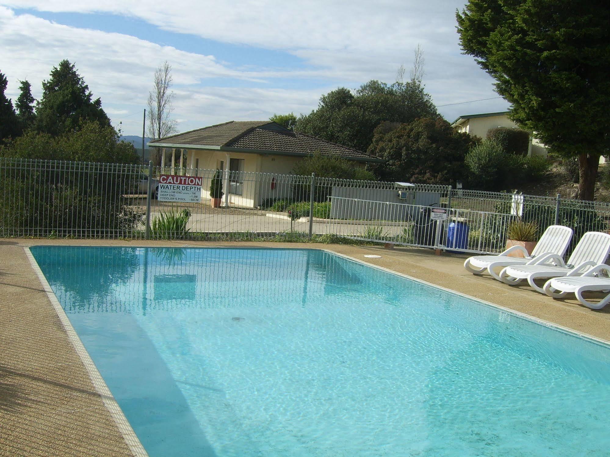 Garden Motor Inn Gundagai Esterno foto